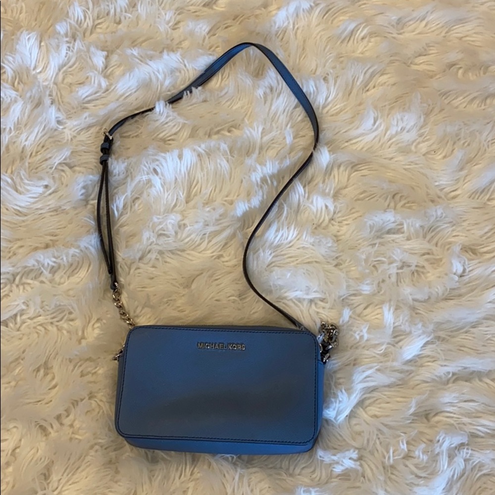 Michael korse woman crossbody  bag